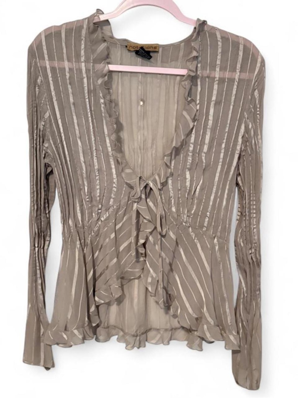 Cute vintage Y2K sheer gray crinkly split front top large